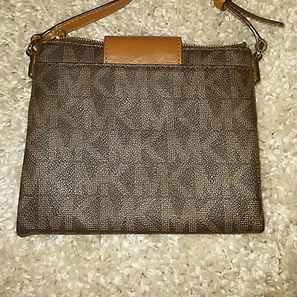 Crossbody Michael Kors bag - Picture 3 of 7